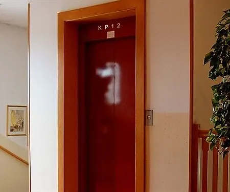 Leonardo 3*